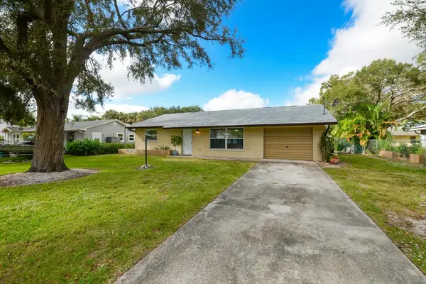 5409 Sunset Boulevard, Fort Pierce, FL 34982