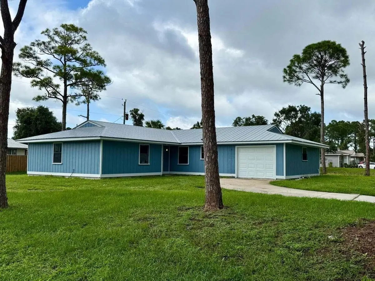 5707 Eastwood Drive, Fort Pierce, FL 34951 - Image #1