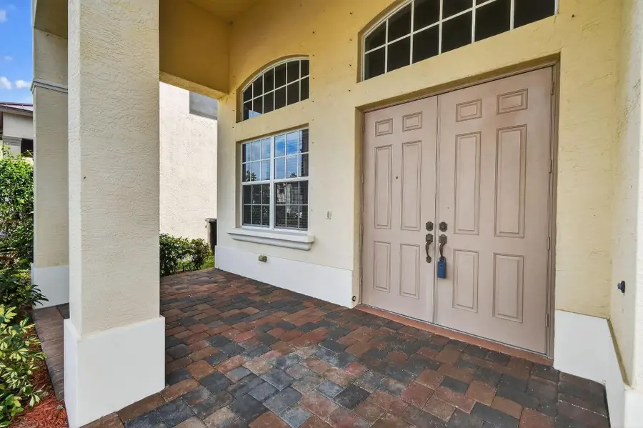 2205 SW Newport Isles Boulevard, Port Saint Lucie, FL 34953 - Image #3