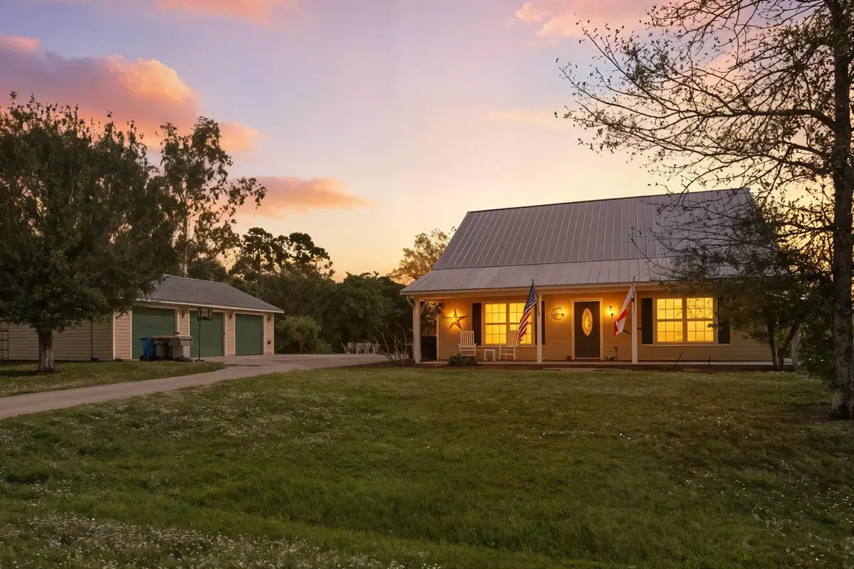 9076 108th Avenue, Vero Beach, FL 32967 - Image #1