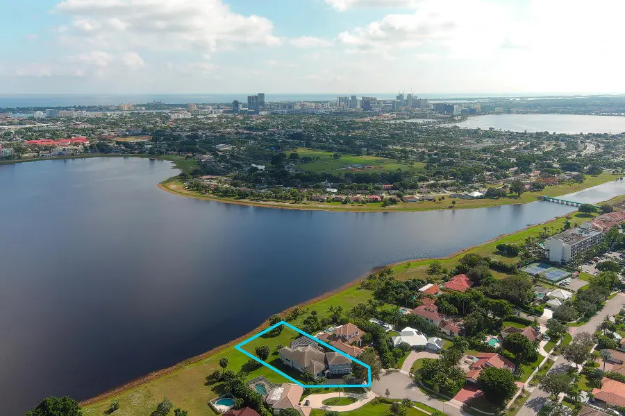 6 Cloister Circle, West Palm Beach, FL 33401 - Image #2