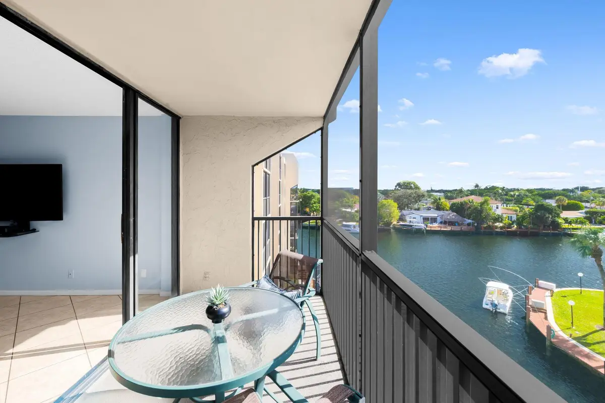 15 Royal Palm Way #505, Boca Raton, FL 33432 - Image #1