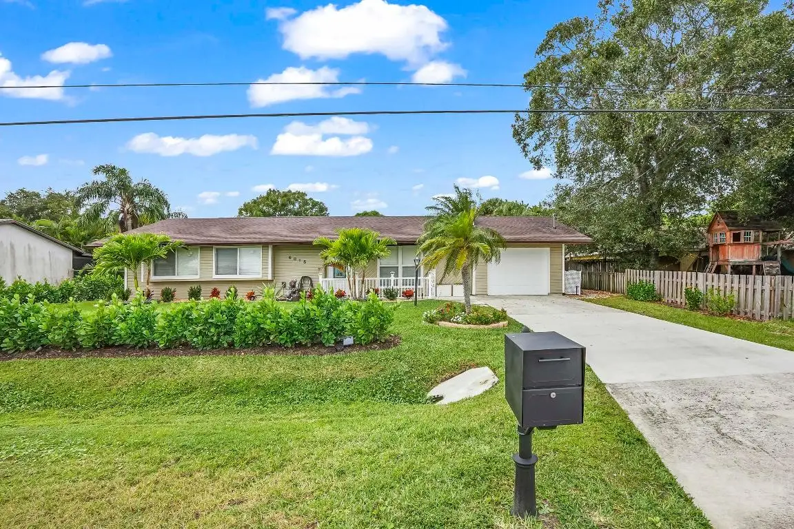 6015 Seagrape Drive, Fort Pierce, FL 34982 - Image #1