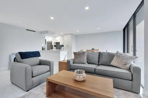 2804 Bridgewood Drive, Boca Raton, FL 33434