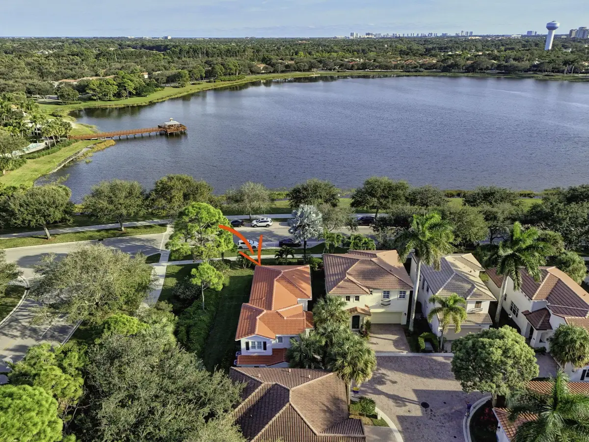 562 Tomahawk Court, Palm Beach Gardens, FL 33410 - Image #1