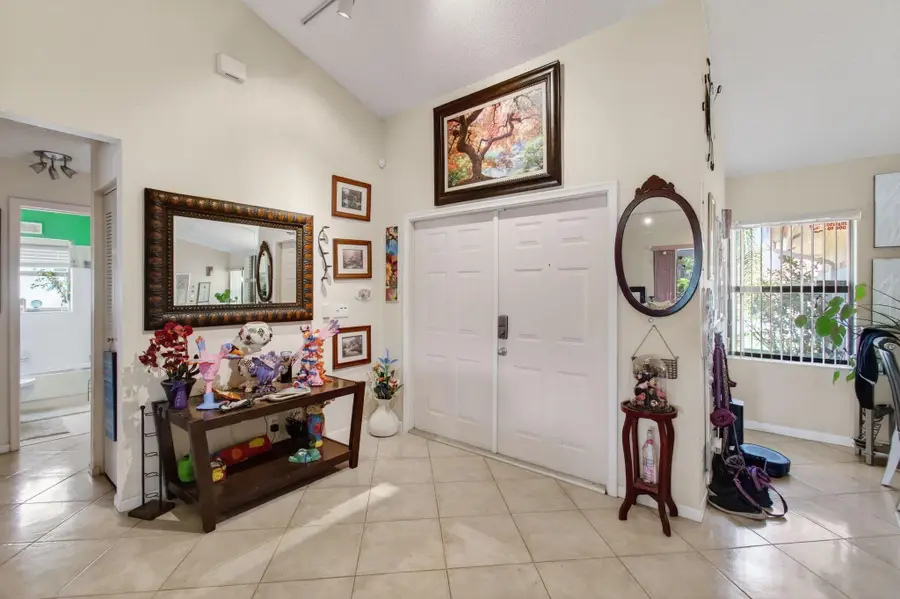 9303 Sun Pointe Drive, Boynton Beach, FL 33437 - Image #2