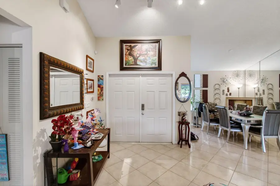 9303 Sun Pointe Drive, Boynton Beach, FL 33437 - Image #3