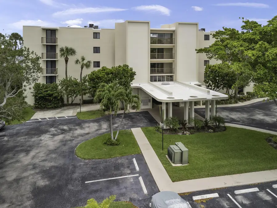 1202 S Lake Drive #105, Lantana, FL 33462 - Image #3