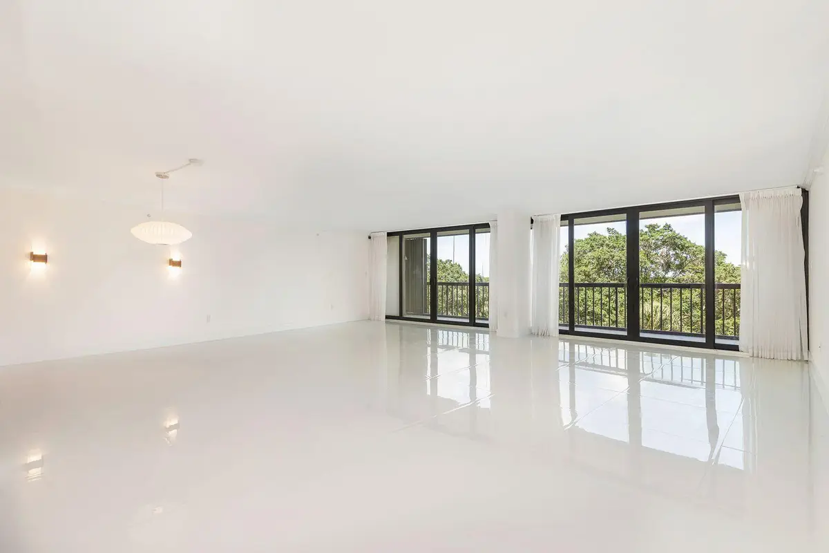 2450 Presidential Way #505, West Palm Beach, FL 33401 - Image #1