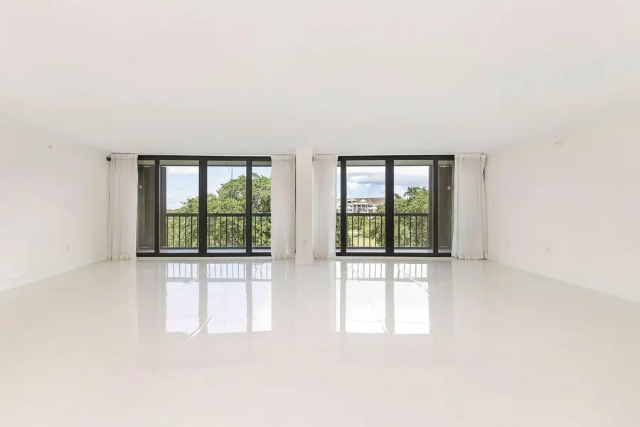 2450 Presidential Way #505, West Palm Beach, FL 33401 - Image #2