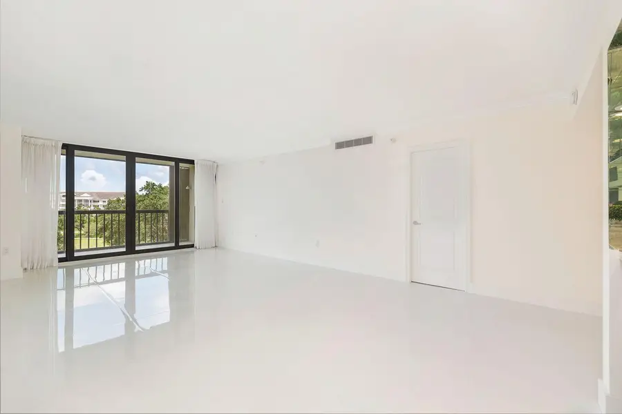 2450 Presidential Way #505, West Palm Beach, FL 33401 - Image #3