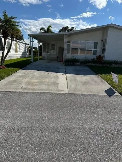 14263 Isla Flores, Fort Pierce, FL 34951