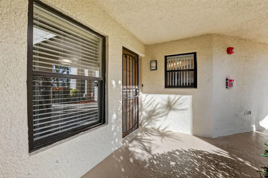 5650 Camino Del Sol #106, Boca Raton, FL 33433 - Image #2