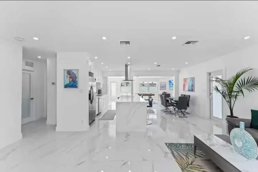 1713 NE Ne 7th Terrace Ne, Fort Lauderdale, FL 33305 - Image #3