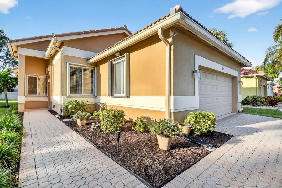 8099 Bellafiore Way, Boynton Beach, FL 33472 - Image #2