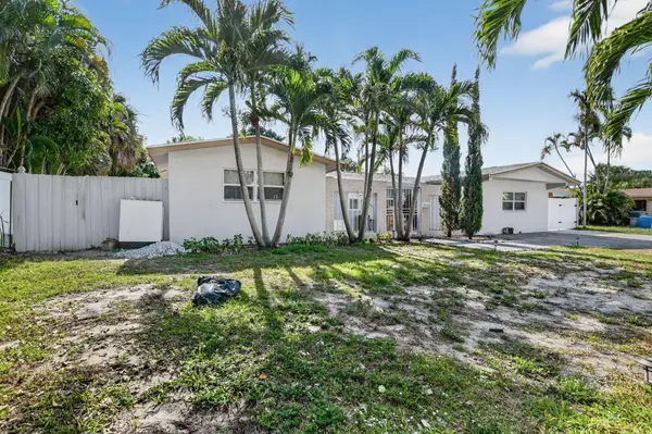 256 SW 11th Place, Boca Raton, FL 33432
