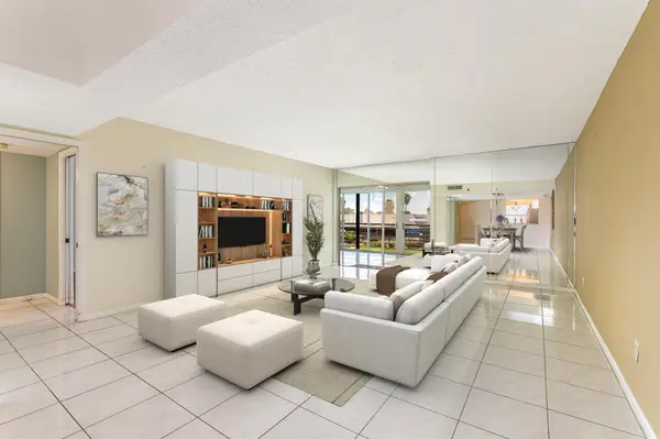 9220 SW 14th Street #328, Boca Raton, FL 33428