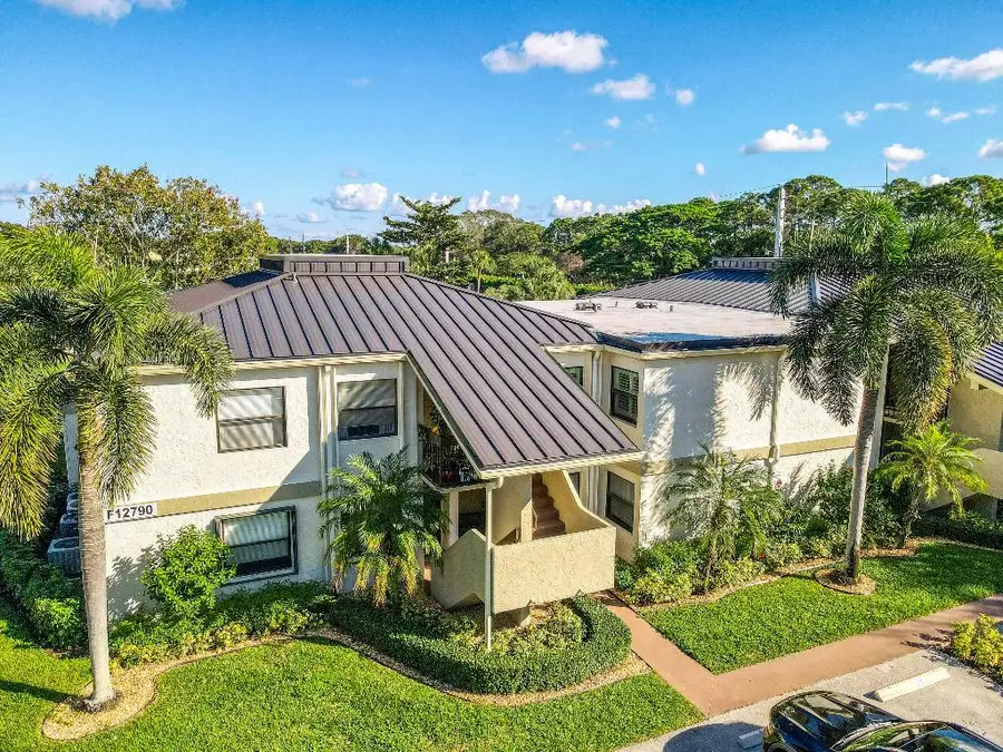 12790 Briarlake Drive #202, Palm Beach Gardens, FL 33418 - Image #2