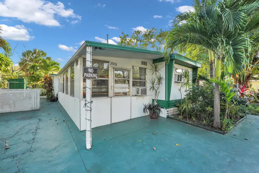 2078 NE 135th Lane, North Miami Beach, FL 33181 - Image #2