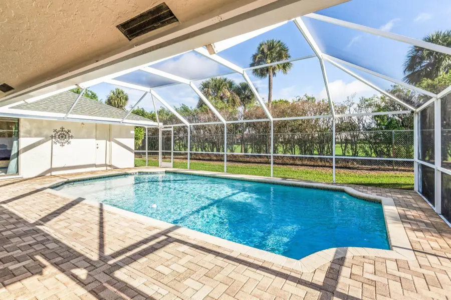 17294 Lake Park Road, Boca Raton, FL 33487 - Image #2