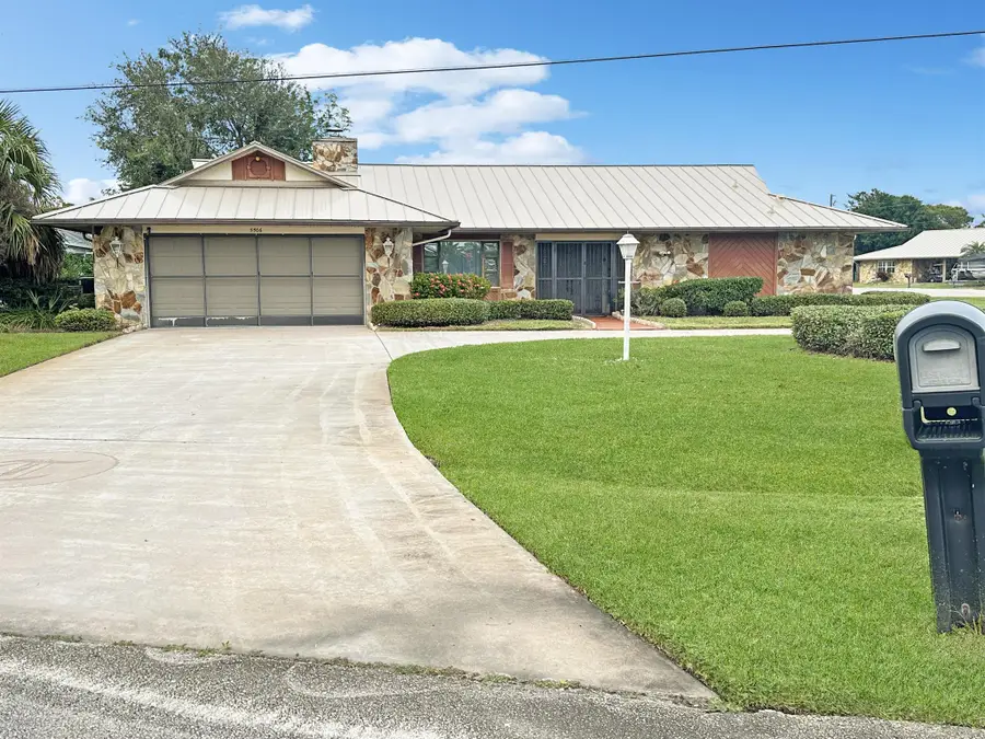 5506 Echo Pines Circle W, Fort Pierce, FL 34951 - Image #2