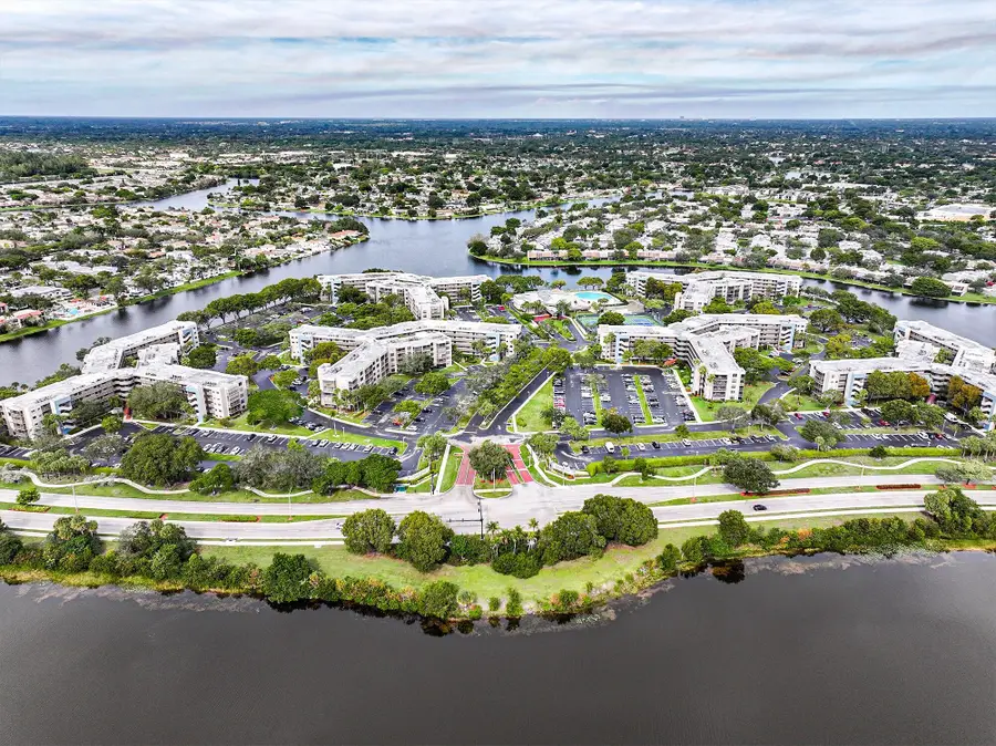 1100 Colony Point Circle Circle #415, Pembroke Pines, FL 33026 - Image #2