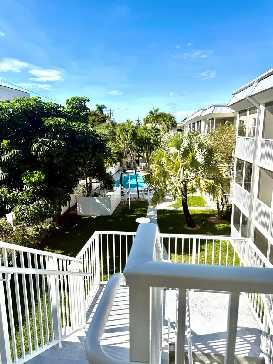 1439 S Ocean Boulevard #303, Lauderdale By The Sea, FL 33062 - Image #3