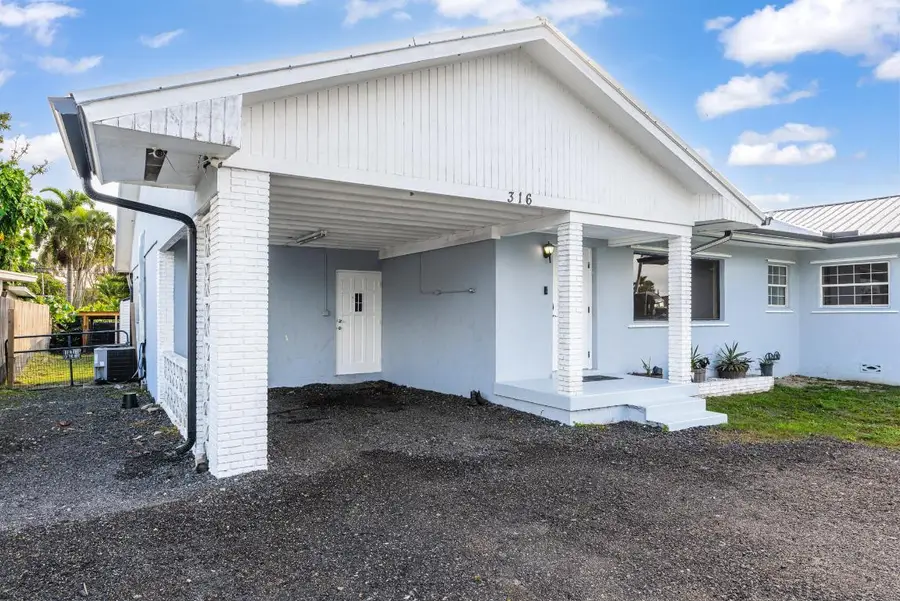 316 NW Avenue E, Belle Glade, FL 33430 - #3