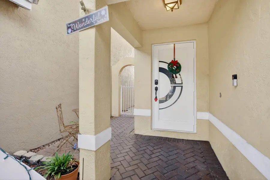 9232 NW 55th Street, Sunrise, FL 33351 - Image #2