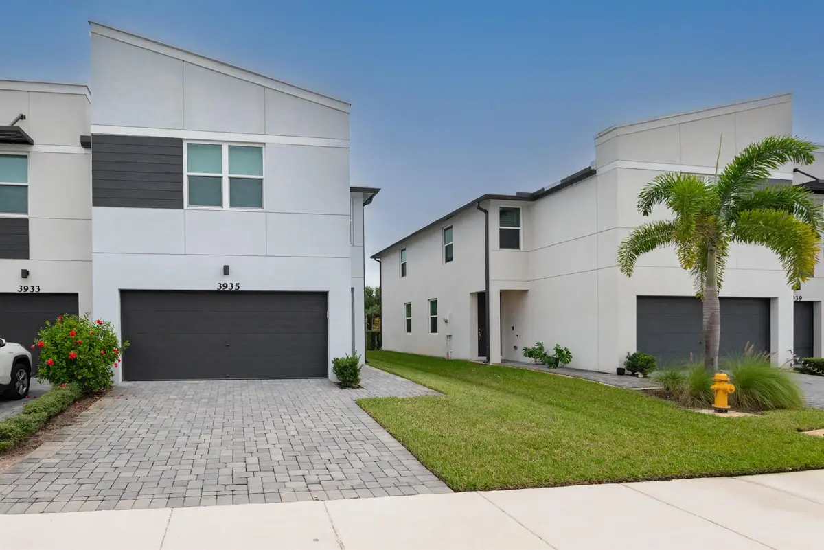 3935 SE Mentmore Lane, Stuart, FL 34997 - Image #1