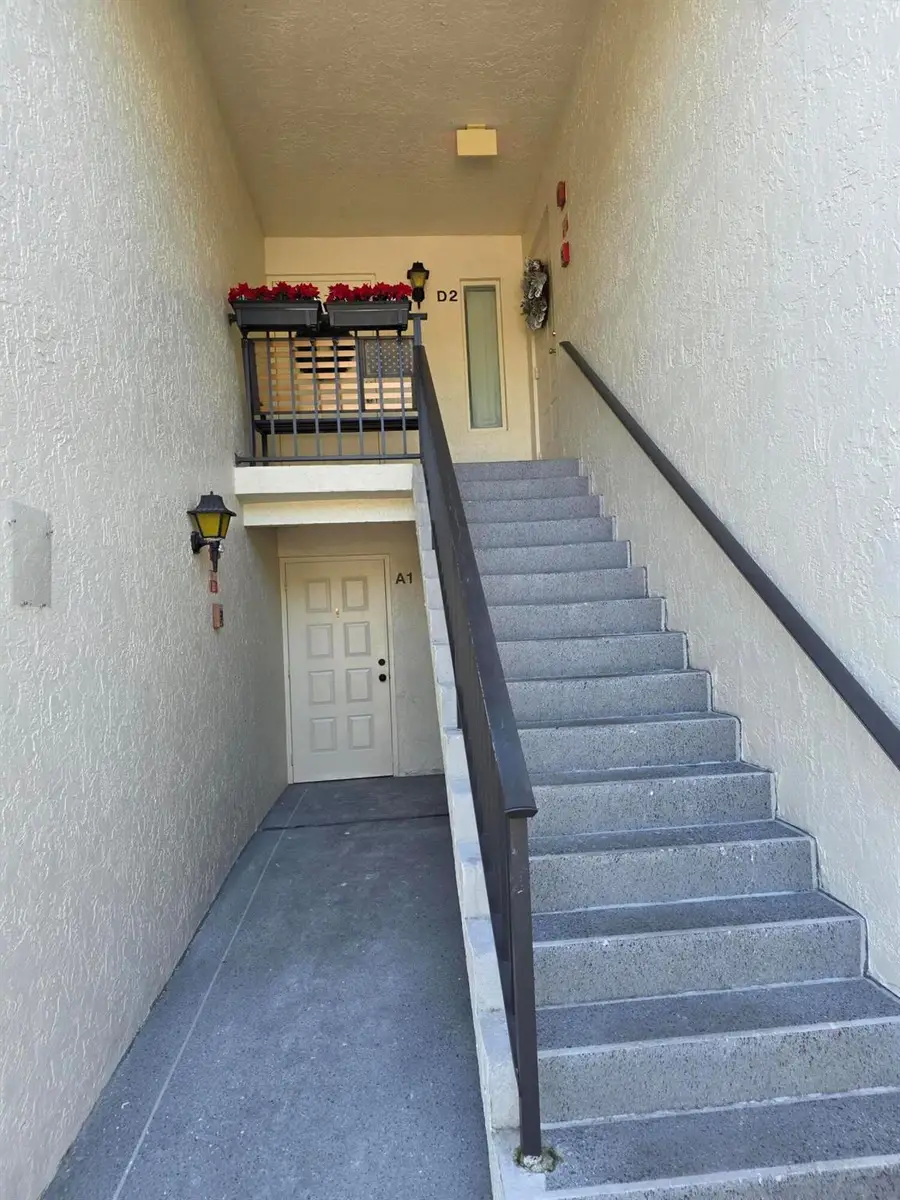 1115 Green Pine Boulevard #D2, West Palm Beach, FL 33409 - Image #2