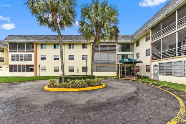 5190 E Sabal Palm Boulevard #104, Tamarac, FL 33319