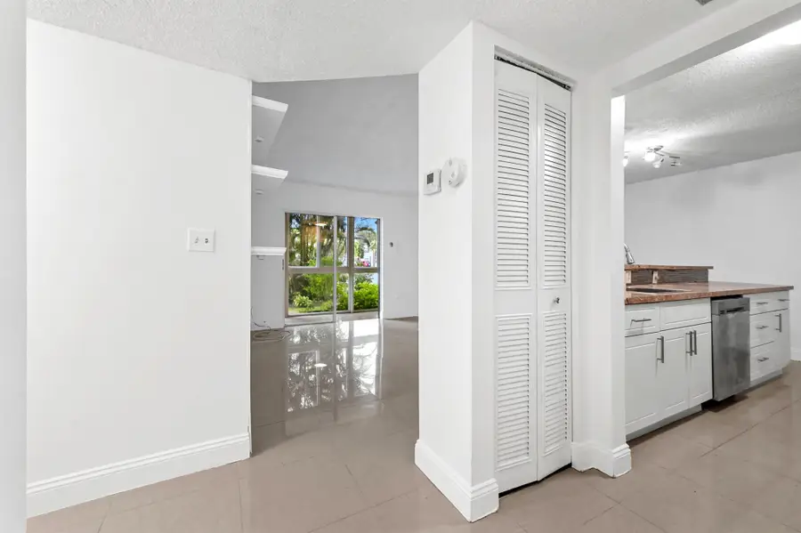 5190 E Sabal Palm Boulevard #104, Tamarac, FL 33319 - Image #2