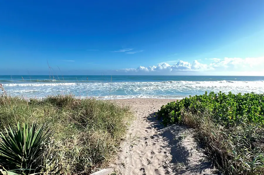 3541 NE Ocean Boulevard Ne #15, Jensen Beach, FL 34957 - Image #2