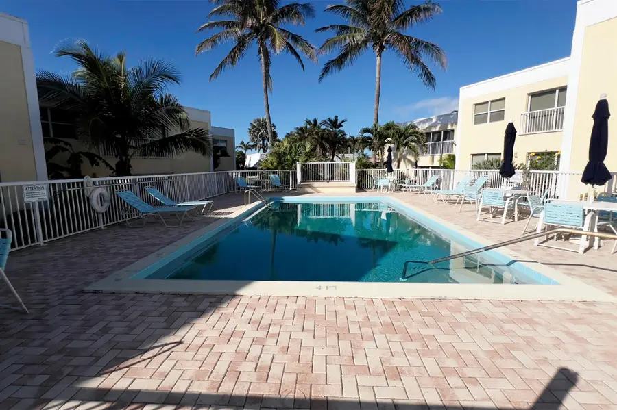 3541 NE Ocean Boulevard Ne #15, Jensen Beach, FL 34957 - Image #3