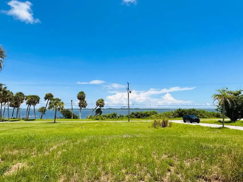 1811 S Indian River Drive, Fort Pierce, FL 34950 - Image #3