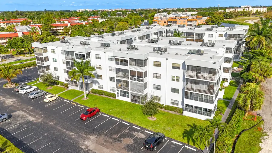 3000 Sunrise Lakes Drive E #204, Sunrise, FL 33322 - Image #3