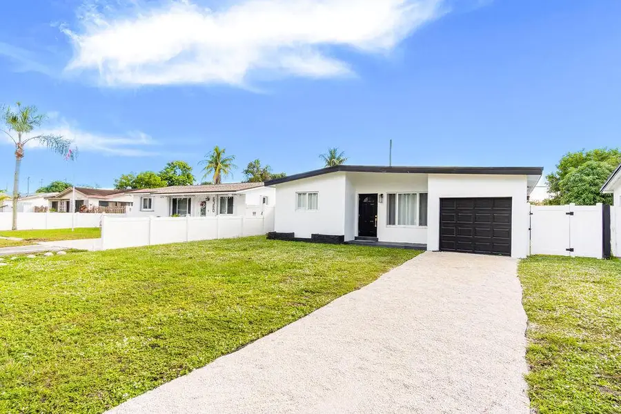 6370 Plunkett Street, Hollywood, FL 33023 - Image #2