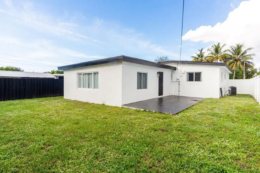 6370 Plunkett Street, Hollywood, FL 33023 - Image #3