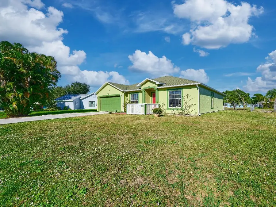 1407 SE Grapeland Avenue, Port Saint Lucie, FL 34952 - Image #2
