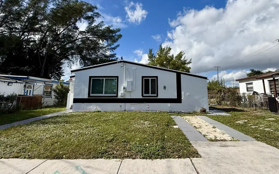 5909 Pinewood Avenue, West Palm Beach, FL 33407 - Image #3