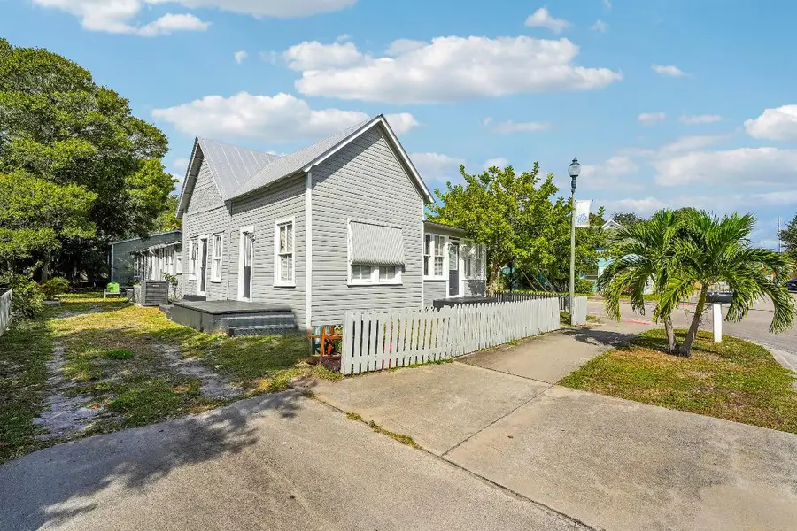 301 S 7th S Street, Fort Pierce, FL 34950 - Image #2