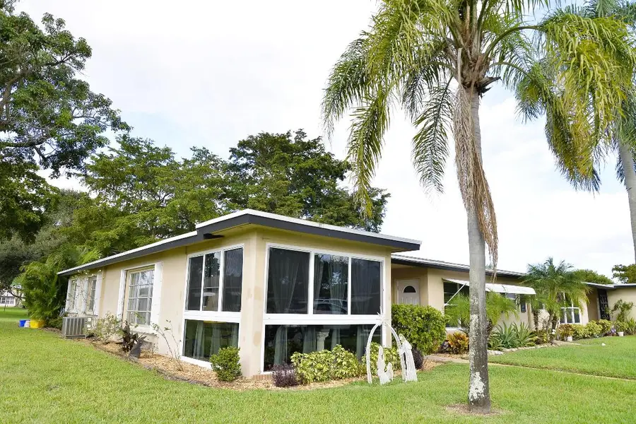 1027 S South Drive #A, Delray Beach, FL 33445 - Image #2