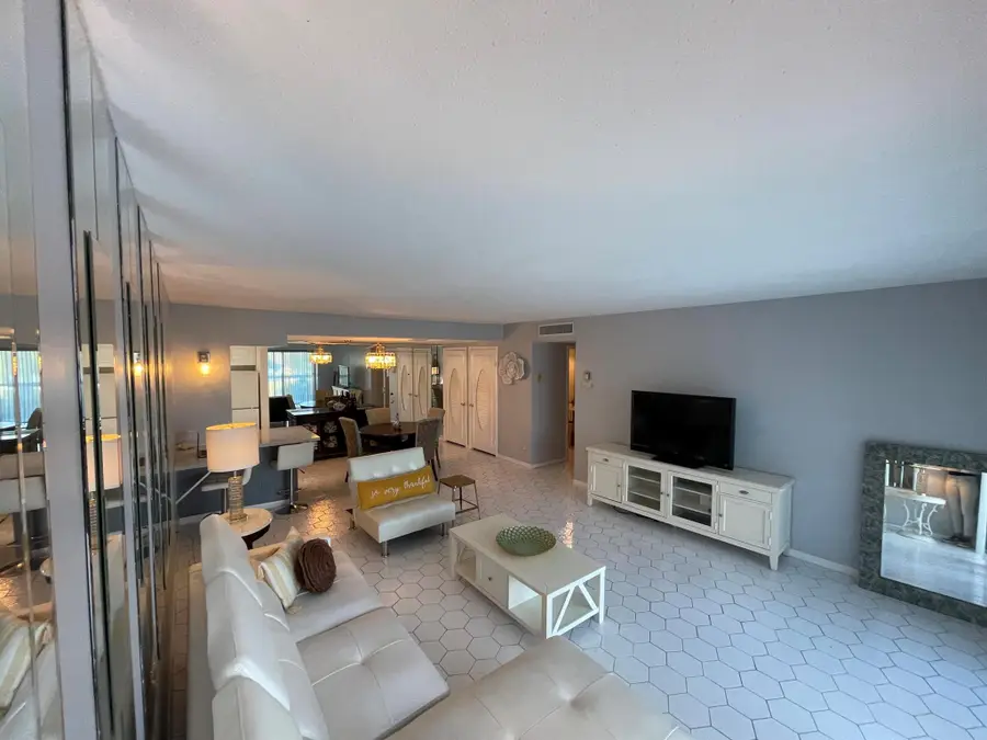 2600 N Flagler Drive #301, West Palm Beach, FL 33407 - Image #2