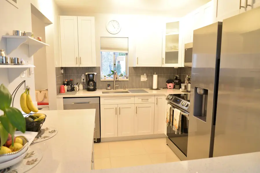 2671 Boundbrook Boulevard #107, Palm Springs, FL 33406 - Image #3