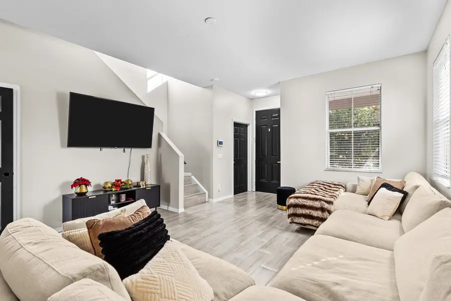 6909 NW Kowal Court, Port Saint Lucie, FL 34986 - Image #2