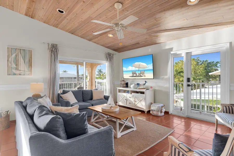 351 10th Street, Key Colony Beach, FL 33051 - Image #3