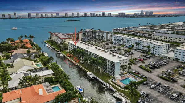 109 Paradise Harbour Boulevard #514 + Boat Slips 4 & 5, North Palm Beach, FL 33408