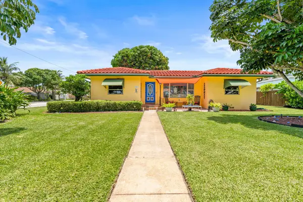 1802 Lake Osborne Drive, Lake Worth Beach, FL 33461