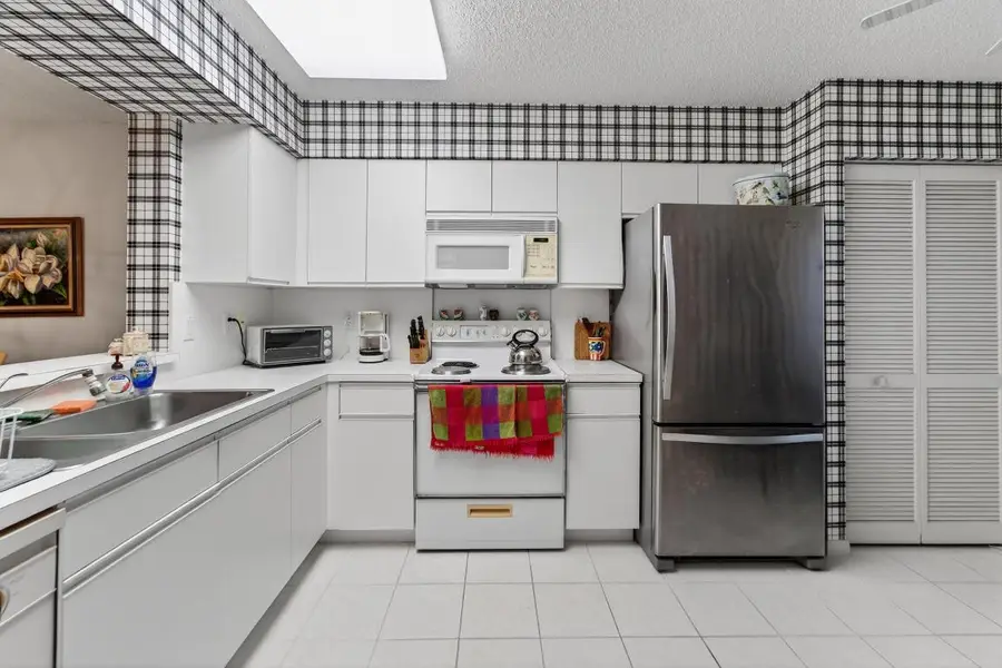 14112 Huntington Pointe Drive #309, Delray Beach, FL 33484 - Image #3